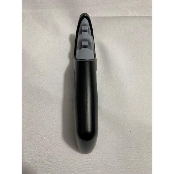 The handy HENCKELS Handheld 2-Stage Knife Sharpener - Picture 4 of 6